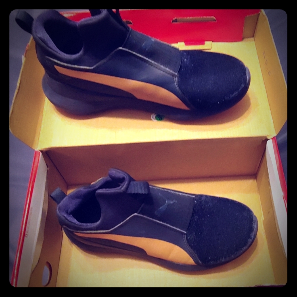 Shoes - Picture 1 of 1